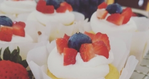 Keto Coconut Cupcakes