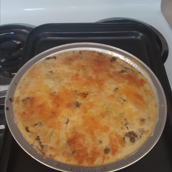 Impossibly Easy Cheeseburger Pie
