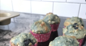 Get-Up-and-Go Muffins with Greek Yogurt, Oatmeal, and Blueberries