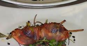 Figs Oozing with Goat Cheese