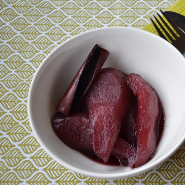 Stoofperen met Rode Wijn (Red Wine-Poached Pears)