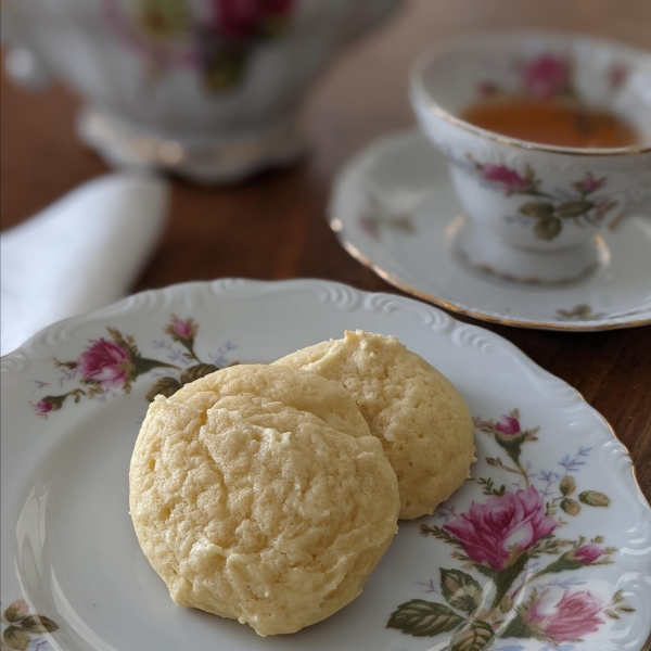 Great Grandma's Sour Cream Drop Cookies
