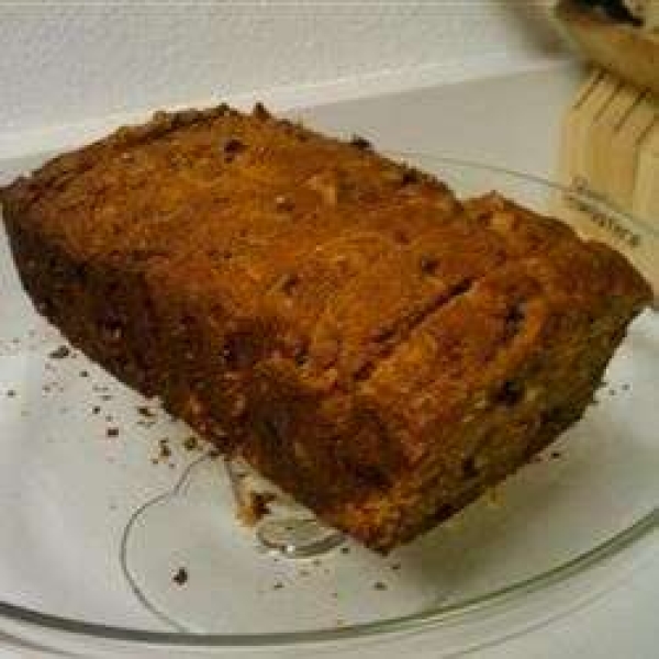 Amazing Almond-Carrot-Currant Bread