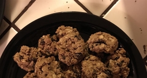 Oatmeal Raisin Cookies with Truvia® Baking Blend