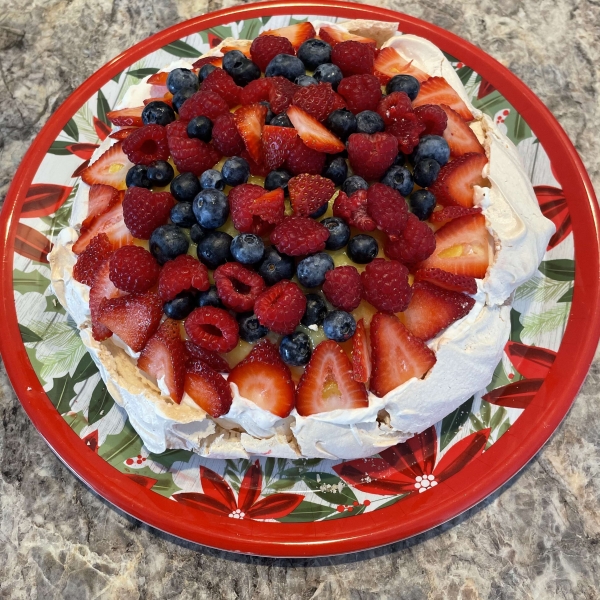 A Drama Queen's Pavlova