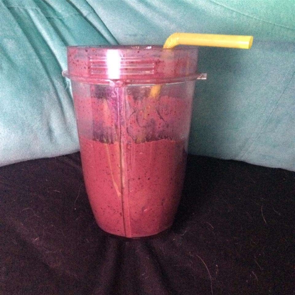 Quick Berry Milkshake
