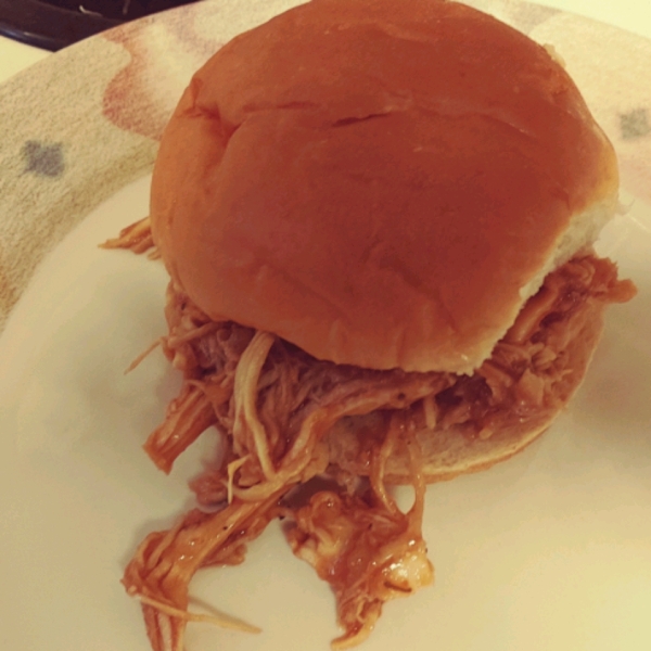 Zesty Slow Cooker Chicken Barbecue