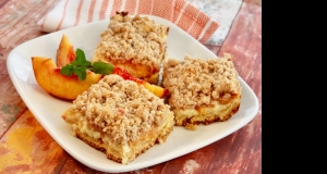 Peach Cobbler Cheesecake Bars