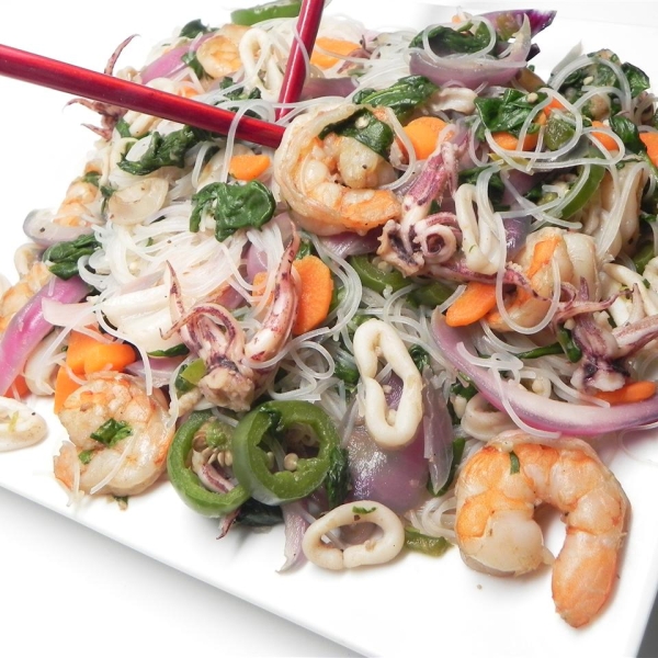 Fried Seafood Laksa Noodles