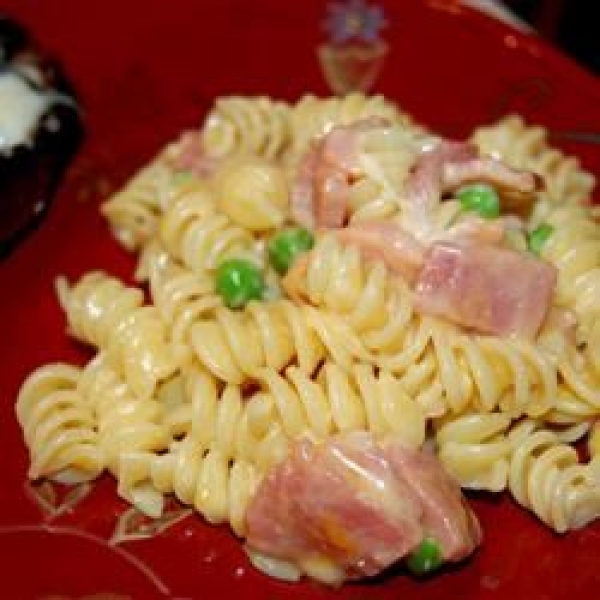 Farfalle with Ham and Peas