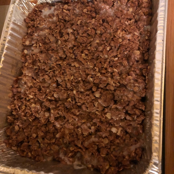 Cinnamon Roll Apple Crisp