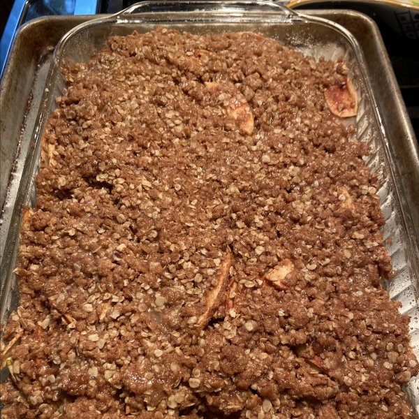Cinnamon Roll Apple Crisp
