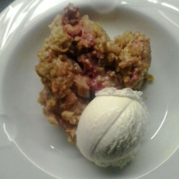 Grandma Donna's Rhubarb Crisp