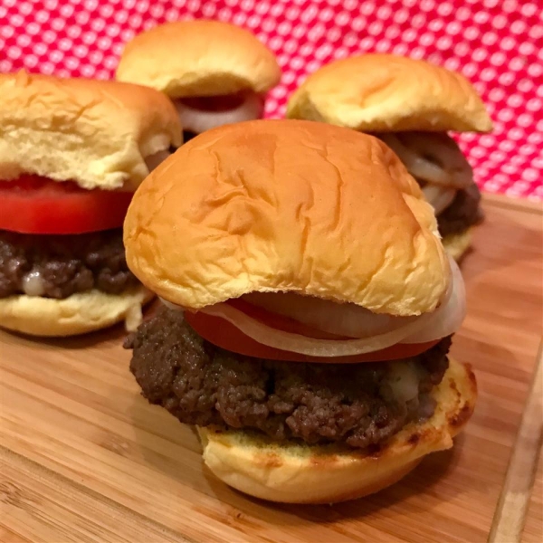 Stuffed Angus Sliders with Heirloom Tomato and Onions