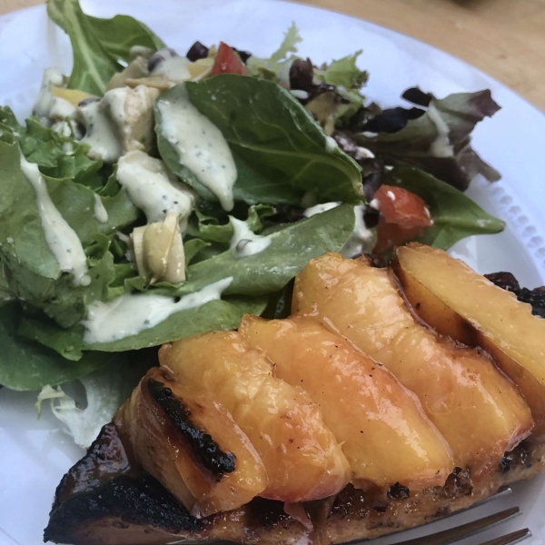 Grilled Chicken with Peach Sauce