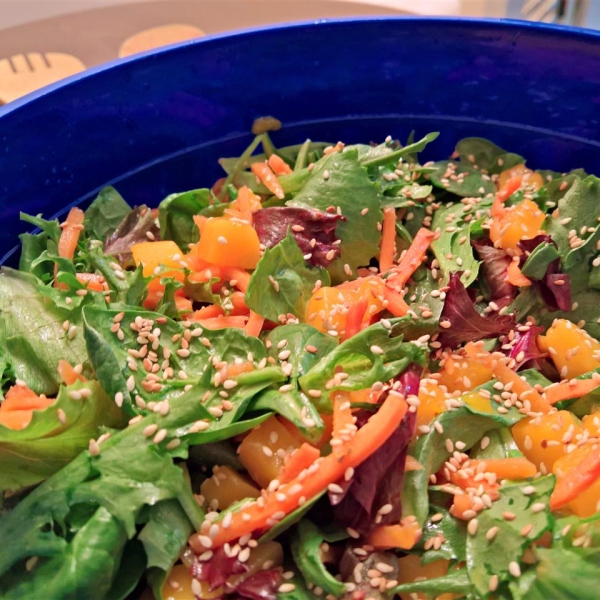 Mesclun and Mango Salad with Ginger Carrot Dressing