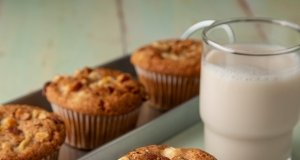 Apple Cinnamon Cream Cheese Muffins