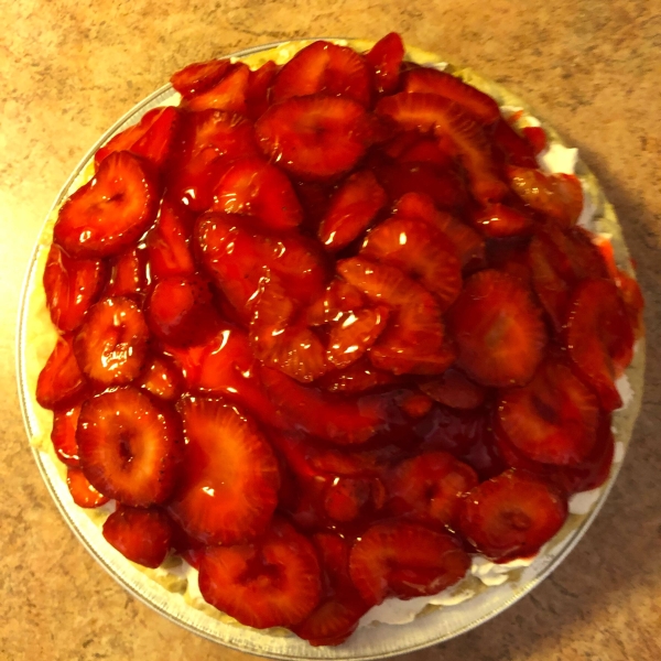 Strawberry Cream Pie to Die For