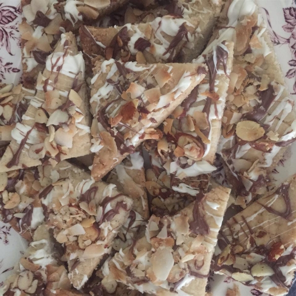 Shortbread Cookies with Chocolate and Almonds