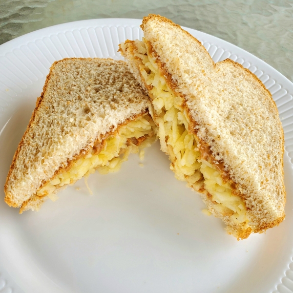 Peanut Butter and Apple Sandwich