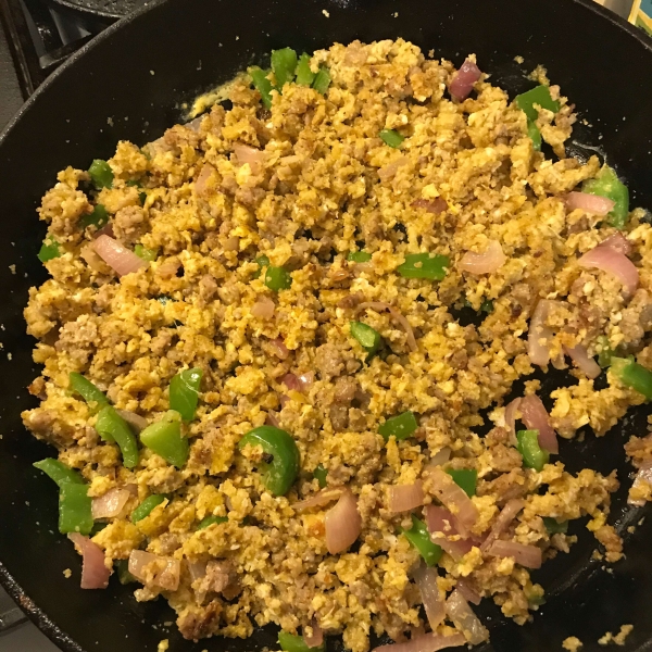 Scrambled Eggs with Sausage and Cornbread
