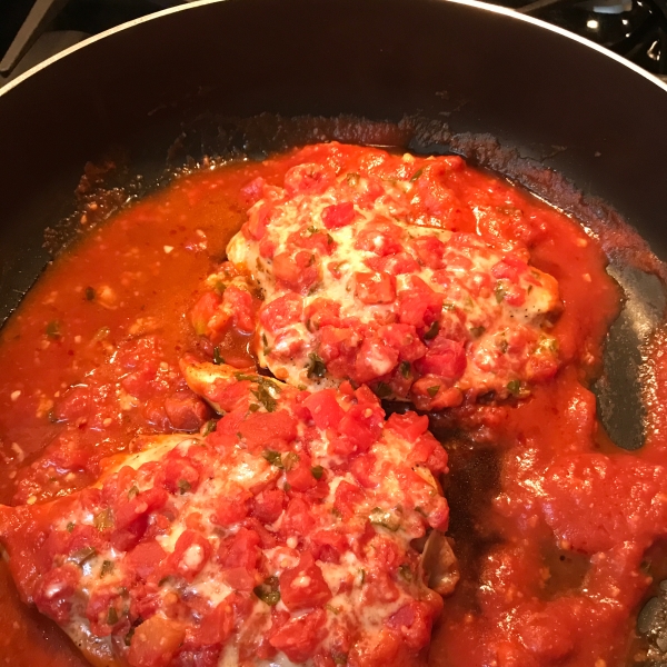 Hunt's® Bruschetta Chicken Skillet