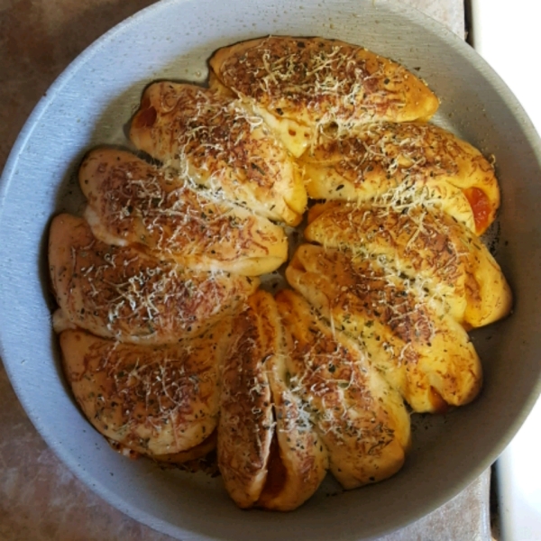 Cheesy Italian Pull Apart Bread
