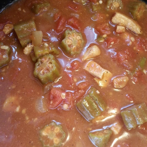 Bamieh (Middle Eastern Okra Stew)