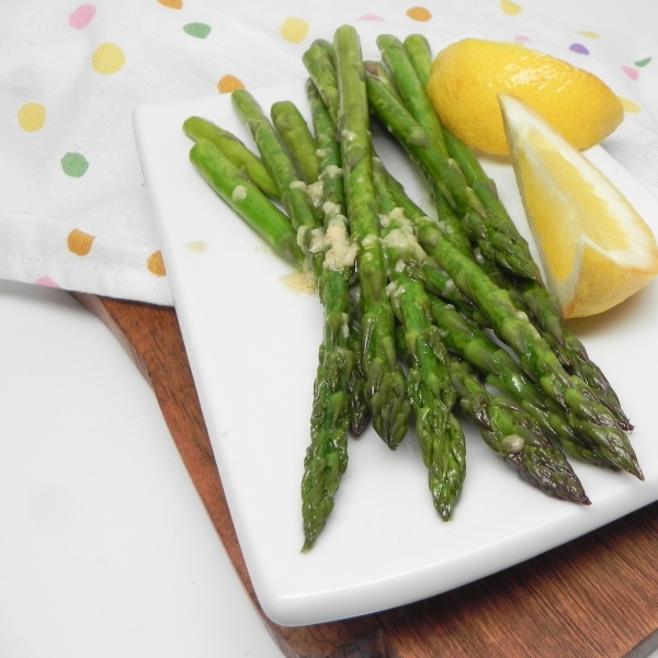 Sautéed Garlic Asparagus