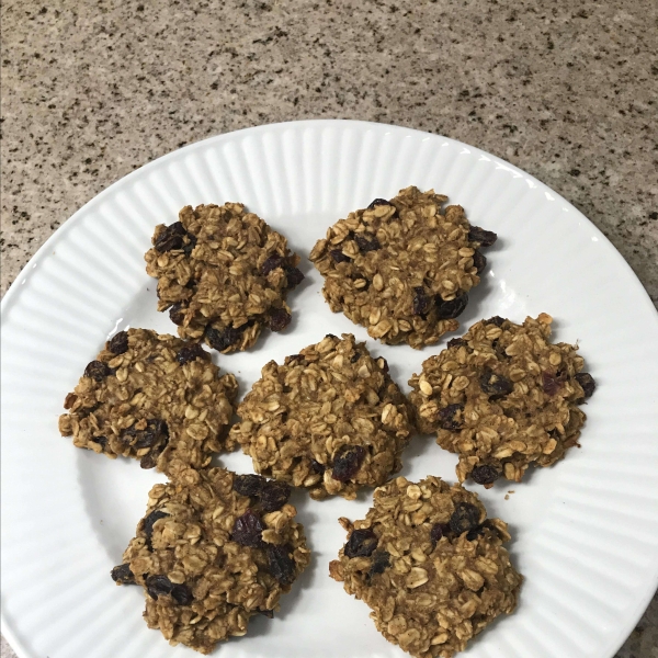 No-Sugar-Added Oatmeal Cookies