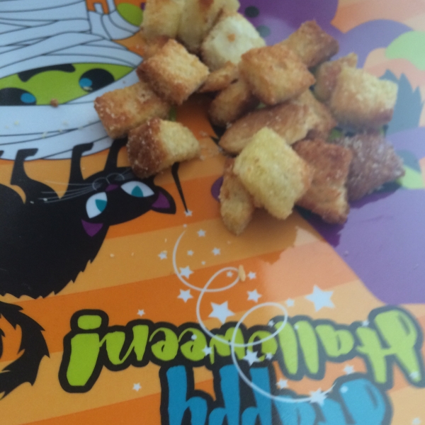 Cheese Garlic Croutons