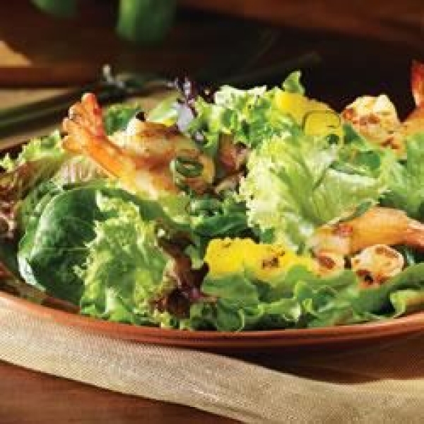 Summer Salad with Grilled Shrimp and Pineapple in Champagne Vinaigrette
