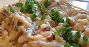 Schwabischer Kartoffelsalat (German Potato Salad - Swabian-Style)