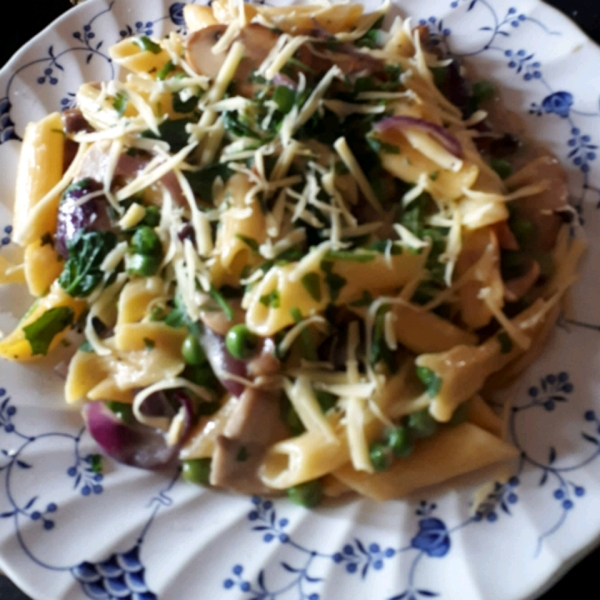Gluten Free Penne with Mushrooms and Sweet Peas