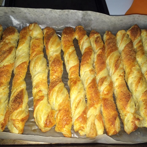 Crispy Cheese Twists