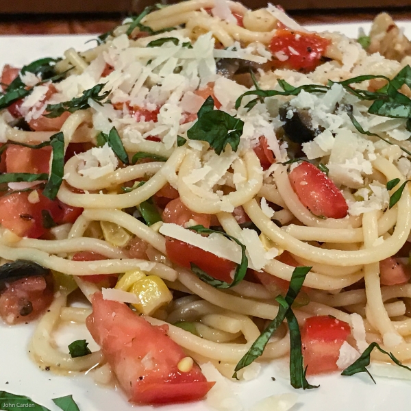 Pasta with Fresh Tomatoes and Corn