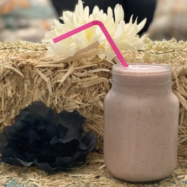 Strawberry Oatmeal Breakfast Smoothie