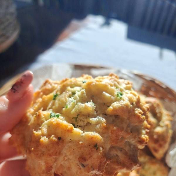 Red Lobster Cheddar Biscuits