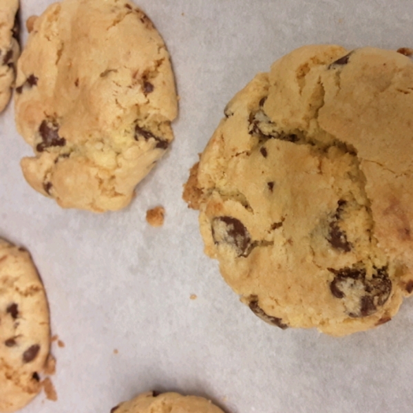 Easy Chocolate Chip Cookies
