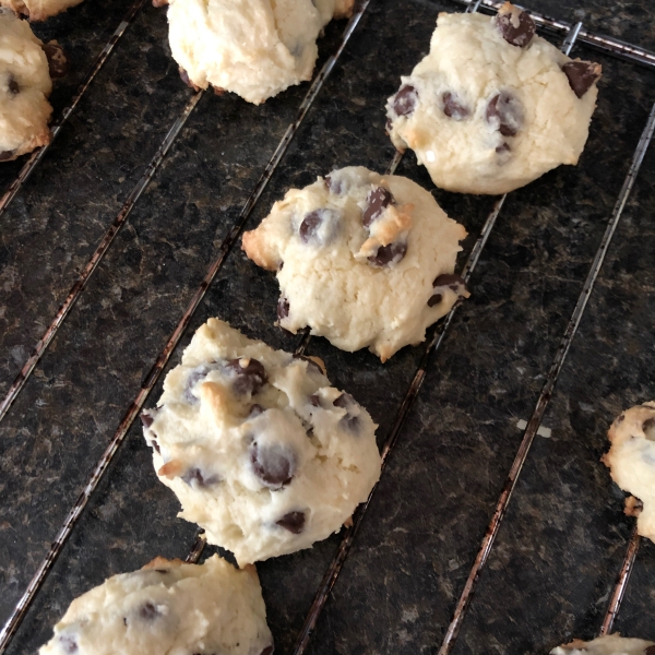 Easy Chocolate Chip Cookies