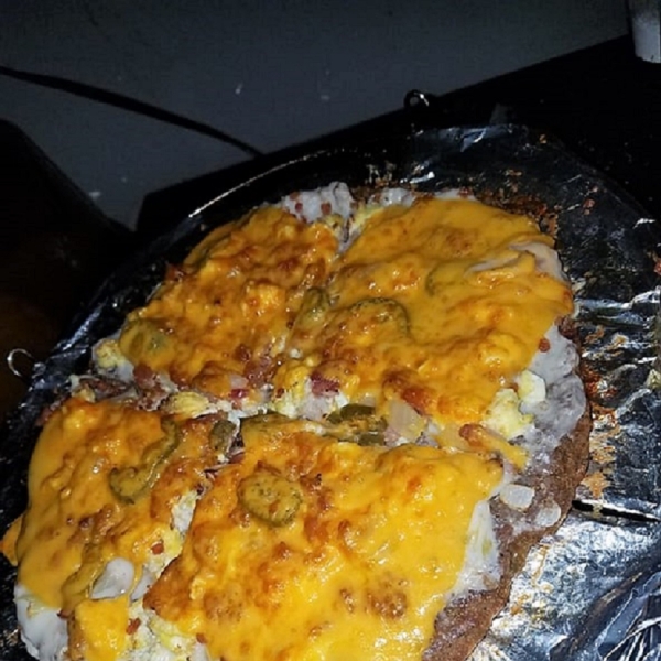 Keto Breakfast Pizza