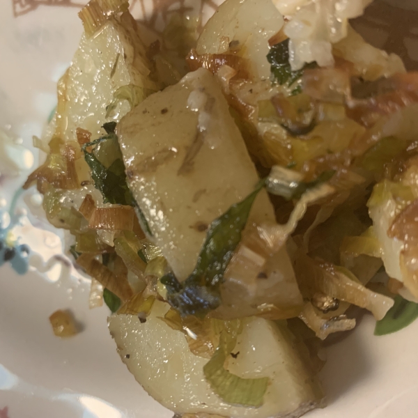 Buttery New Potatoes with Leeks and Parsley