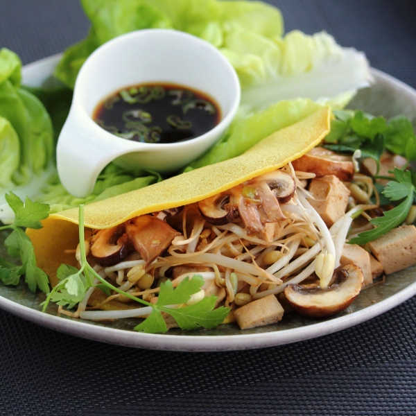 Bánh Xèo (Vietnamese Crêpes)