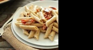 Creamy Vegan Garlic Pasta with Roasted Tomatoes