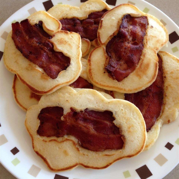 Bacon Pancake Strips with Maple-Peanut Butter Sauce