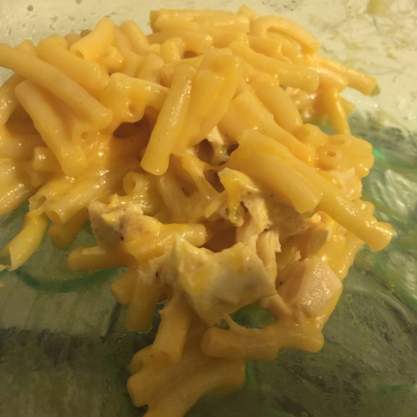 Buffalo Chicken Macaroni and Cheese