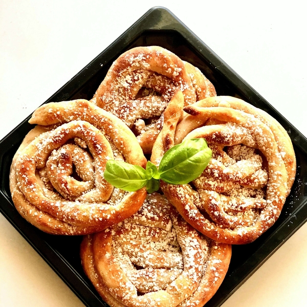 Skinny Air Fryer Funnel Cakes