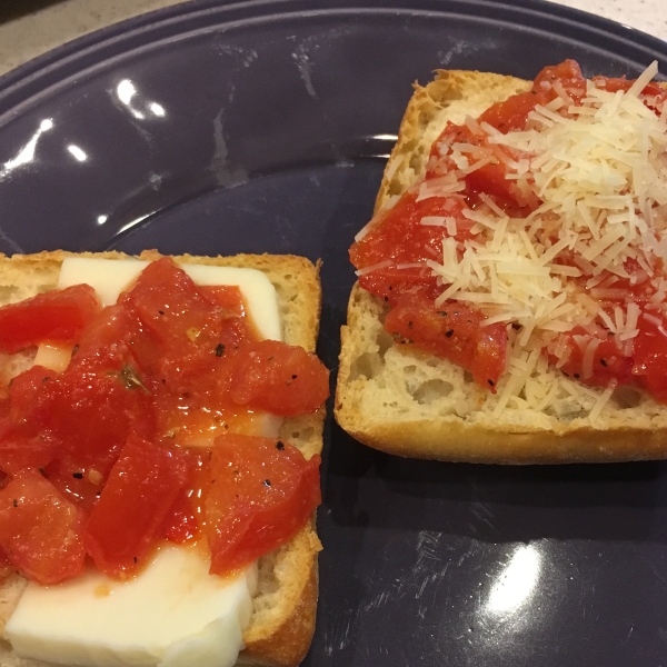 Tomato-Garlic Bread