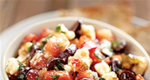 Easy Sweet 'n Hot Greek Salsa with Pita