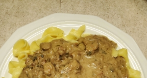 Easy Slow Cooker Beef Stroganoff